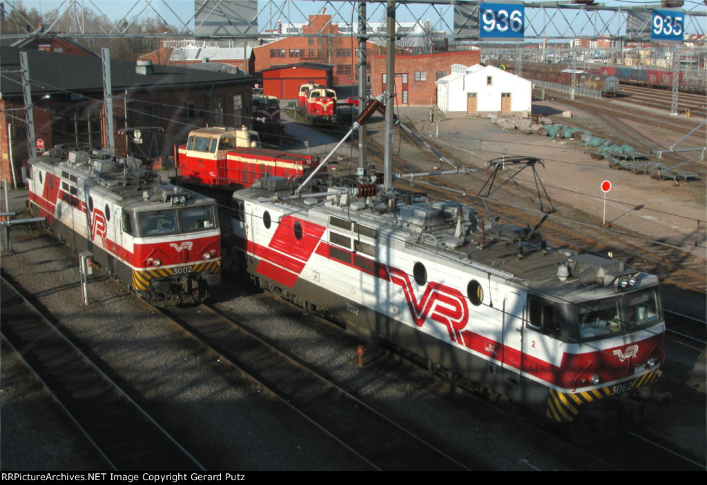 VR Sr1s #3002 & #3062